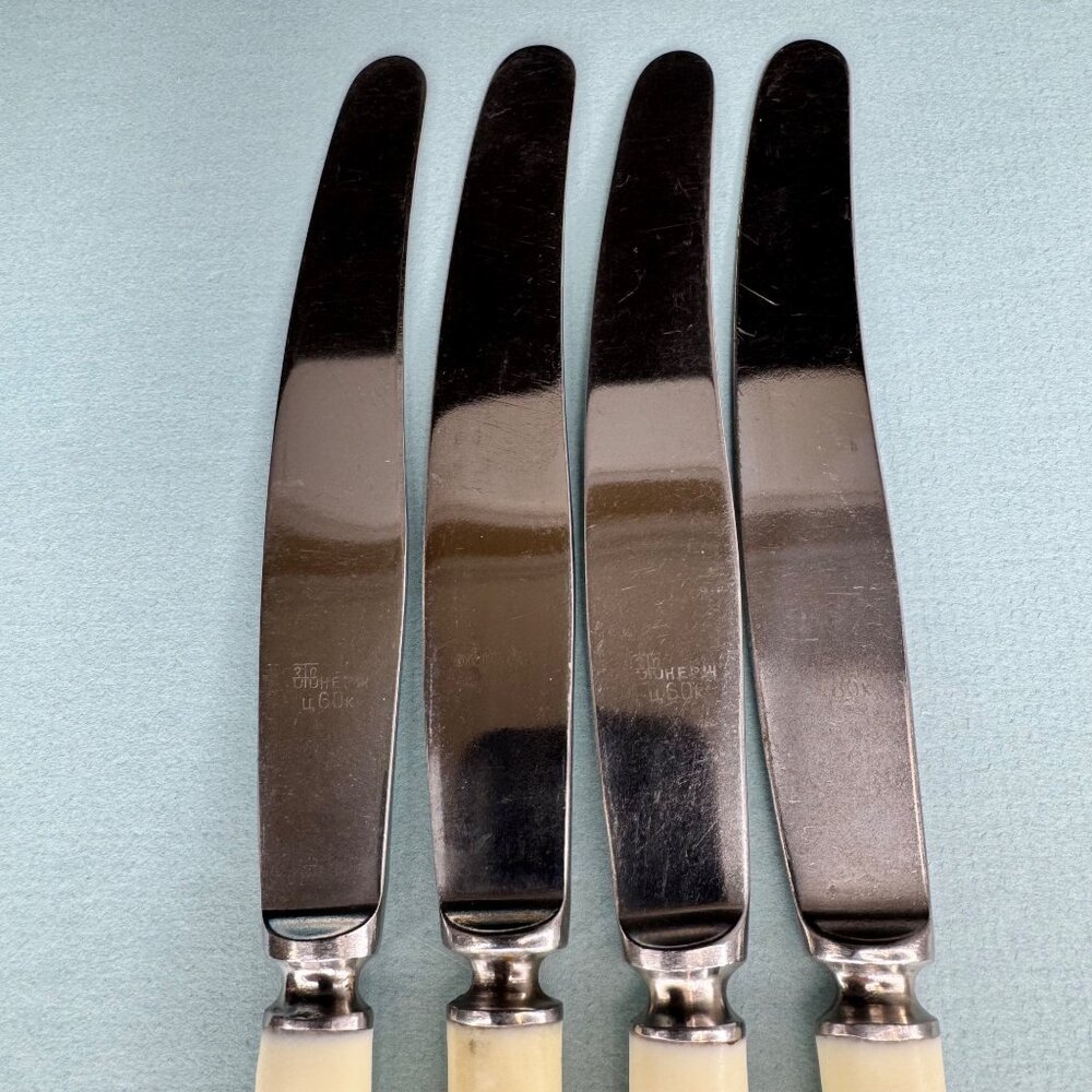 4 Vtg Russian USSR Soviet StainlessSteel Bakelite Handle Knives Cutlery Flatware - Picture 4 of 10